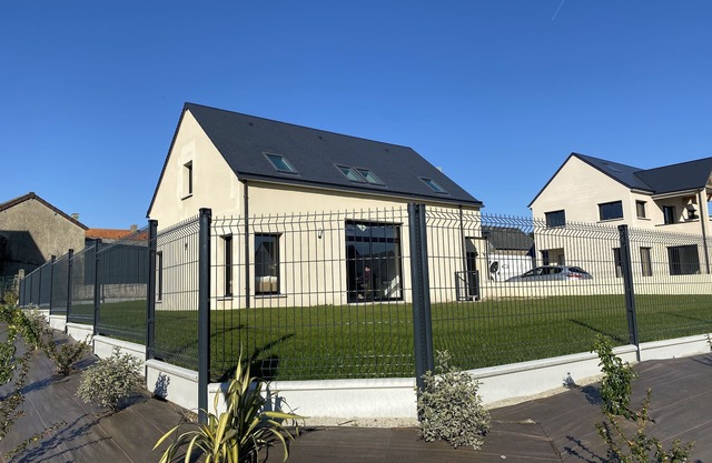 3kms from the beaches and the seaside resort of Coutainville centered in the 50