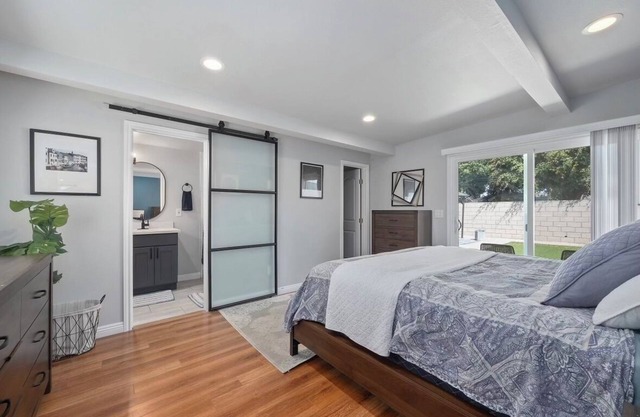 4-bedroom 3 bathroom cozy home in Anaheim
