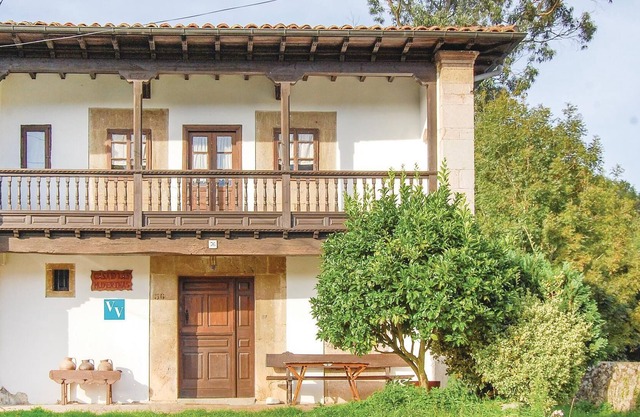 4 bedroom accommodation in Posada de Llanes
