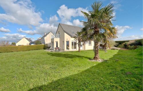 4 Bedroom Awesome Home In Courtils