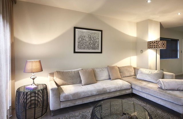 4 Bedroom Executive Apartment with three king and 1 twin bed in Sandton CBD