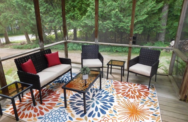 4 bedroom family home located on the West Side of the Island