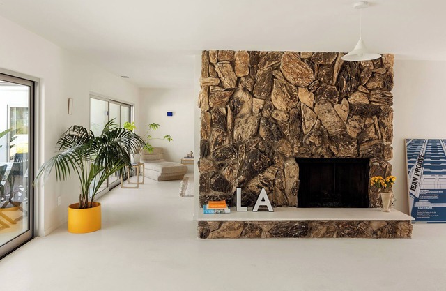 4-bedroom house in charming Los Angeles with Pool, AC, WiFi