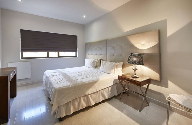 4 Bedroom Luxury Apartment with king and twin beds in Sandton CBD