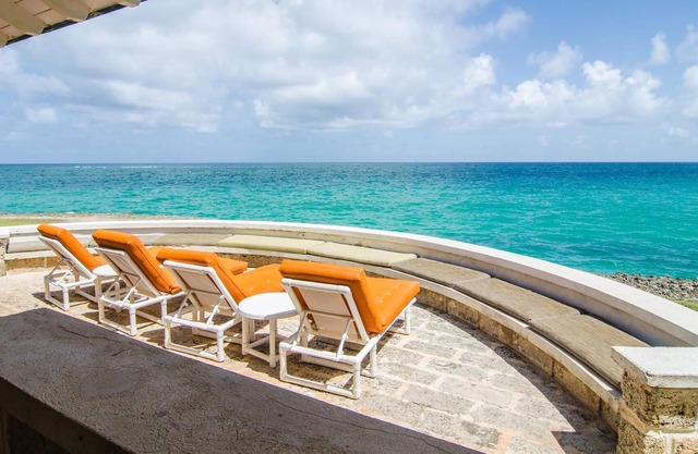 4 Bedroom Ocean Front Villa