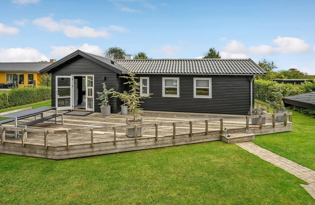 4 bedroom stunning home in Bogense