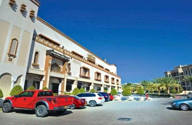 4 Bedrooms with private bathrooms in Madinat Qaboos at City Center