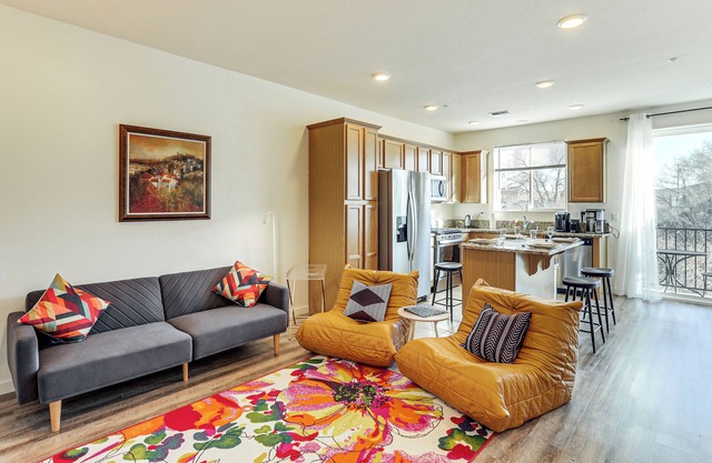 4 Mi to Dtwn: Family-Friendly Townhome in Reno