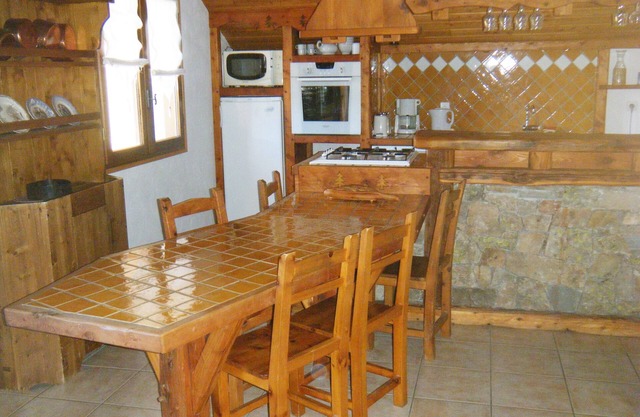 4-person apartment