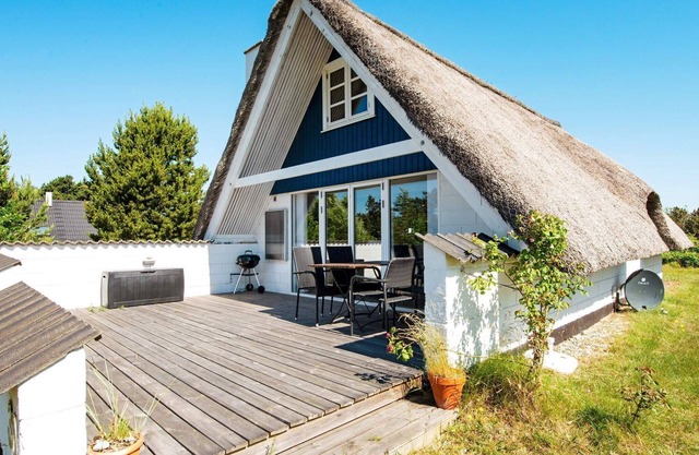 4 person holiday home in Ringkøbing-By Traum