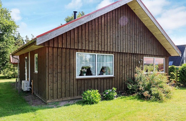 4 person holiday home in Hadsund-By Traum