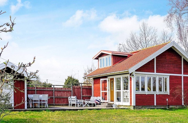 4 person holiday home in LÖTTORP