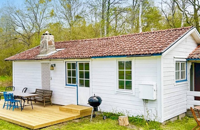 4 person holiday home in LÖTTORP