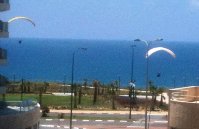 4-room apartment, 40 meters from beach, sea view, up to 7