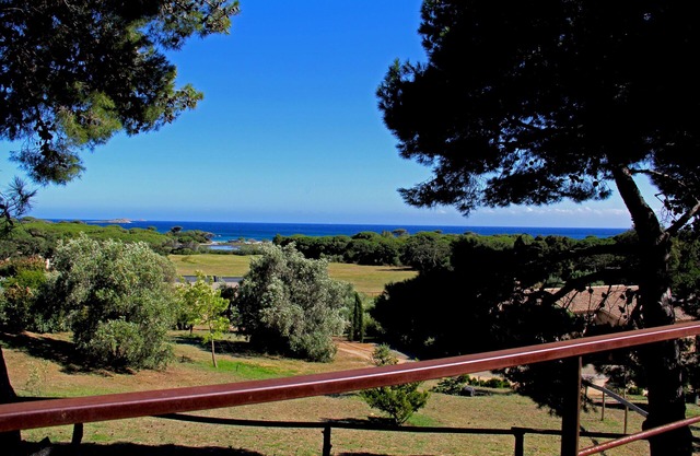4 * villa with sea view, 500 meters from Palombaggia beach, private access