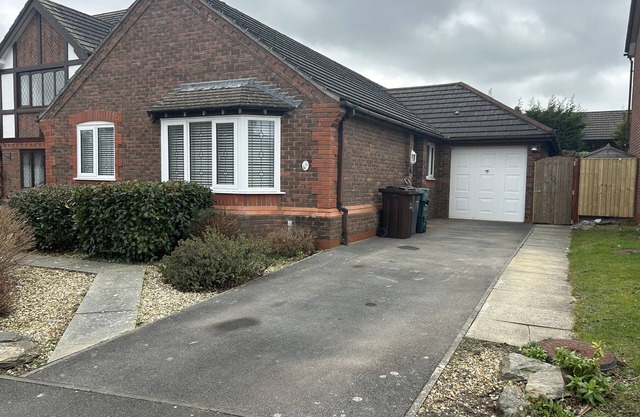 40 GLODDAETH VIEW, family friendly, with a garden in Penrhyn Bay
