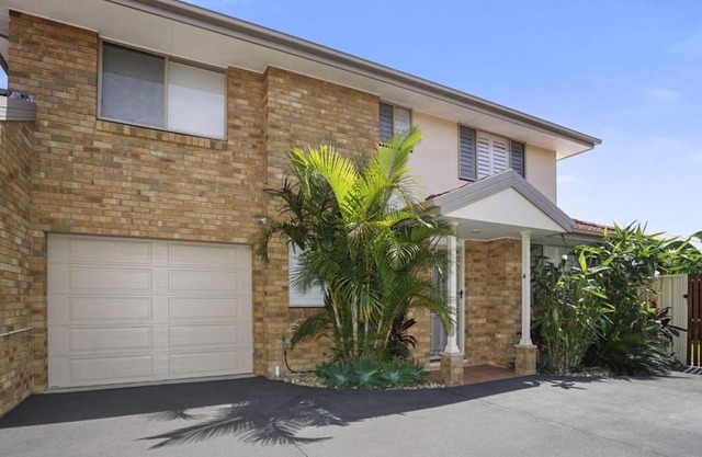 44 Oaks Avenue
