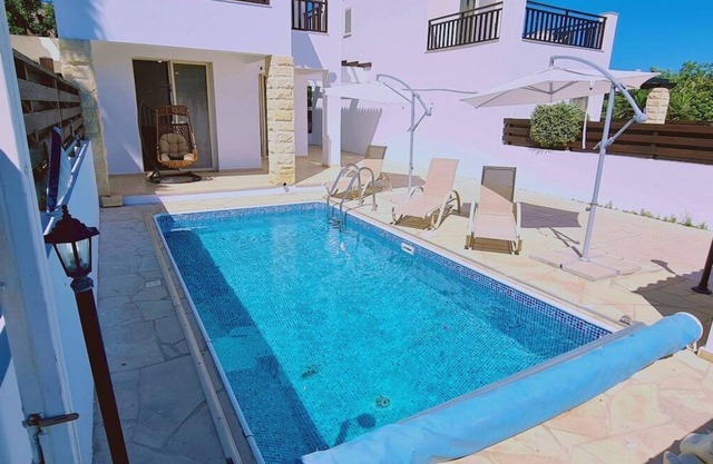 47 PEY - Peyia Kamelia Villa