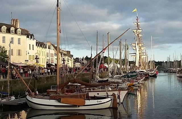 49 m2 refurbished, port of Vannes, tennis, bicycles
