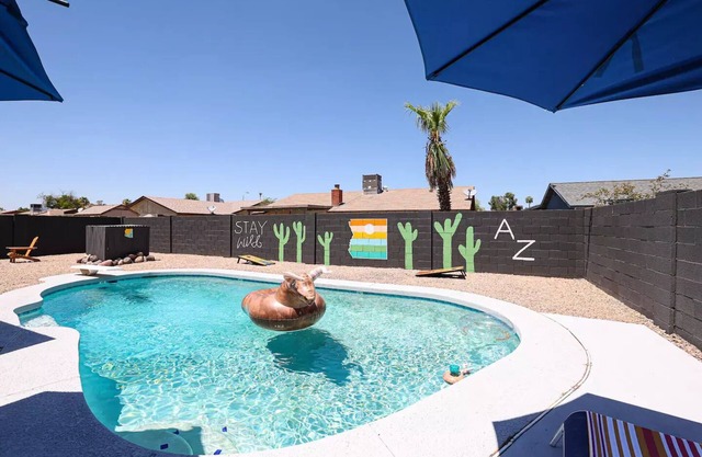 4bd pool house, bbq & games