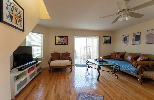 4BD3BA - Blue BART House - Gameroom - Gazebo - Fenced Yard - Walk to Grocery