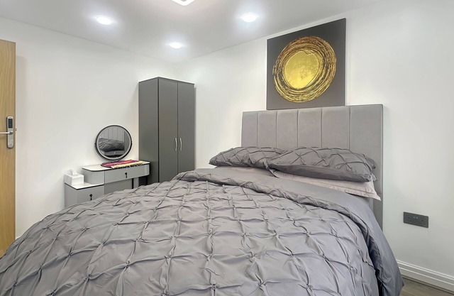 4br-7guests-freeparking-garden-nearmanchester