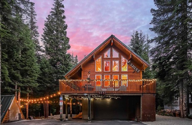 4BR Alpine Retreat on Creek, Near Hiking & Biking