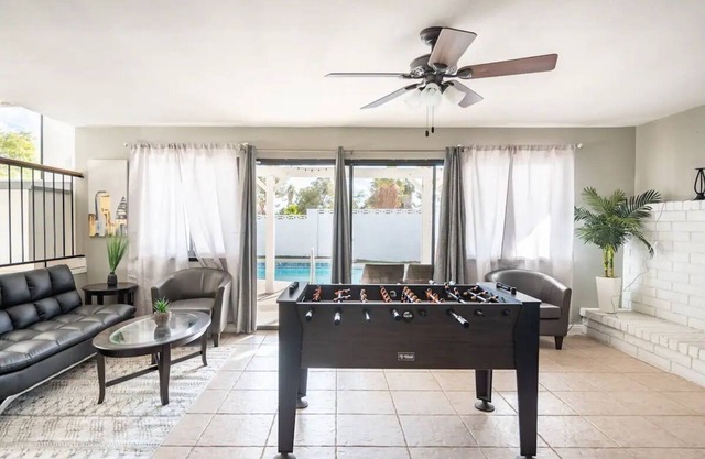 4BR Pool-House Vacation by the Strip! Family-Friendly!