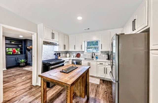 4BRs Cul-de-sac/Privacy/5 min to I-575 (527)