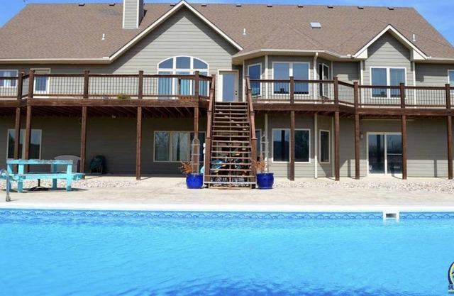 5 Bedroom, 6 Bathroom Custom Home with Private Pool, Pool House, Chef's Kitchen