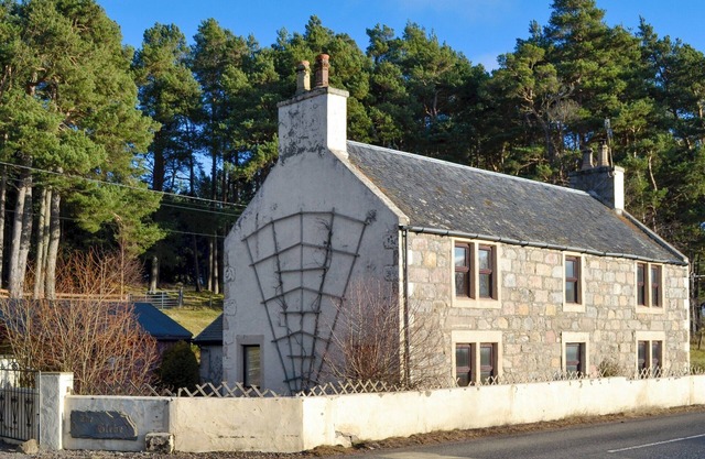 5 bedroom accommodation in Duthil, near Aviemore
