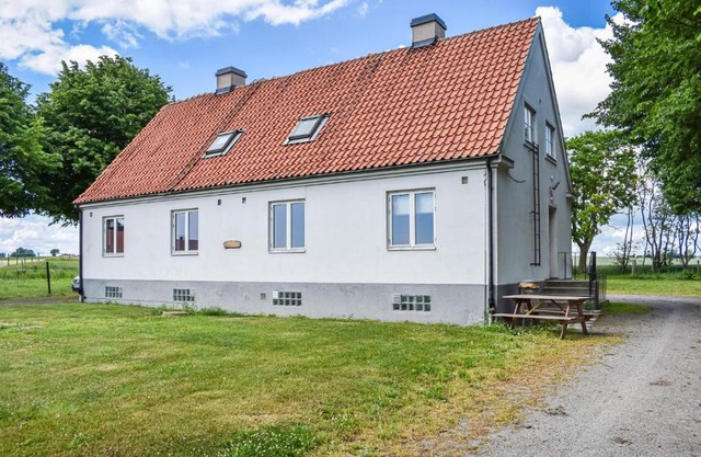 5 Bedroom Gorgeous Home In Tomelilla