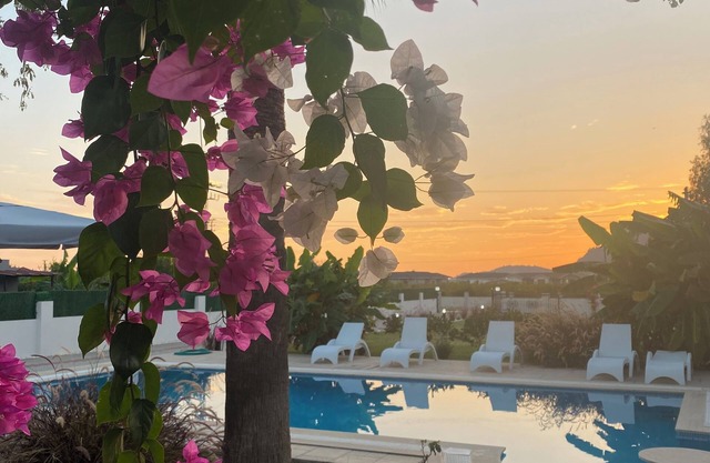5 Bedroom Villa. Beautiful, Spacious Grounds and outlook
