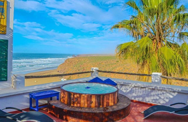 5 Bedroom Villa With Hot Tub and Amazing Sea Views