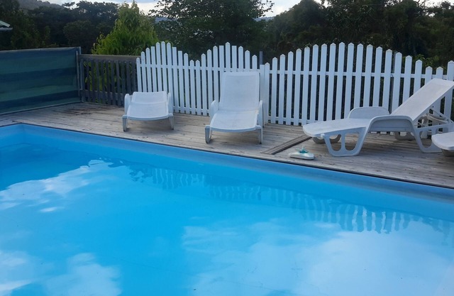 5 ecological bungalows/1 Access disabled people/2 bedrooms/wireless/pool