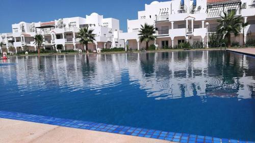 5 Guests - 10min Beach - Free Parking - PetsOK