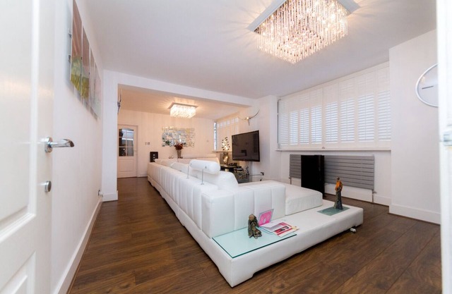 5* Luxury Spacious Apartment