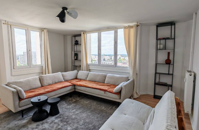 5 min Lille Europe, fully equipped, sleeps 6