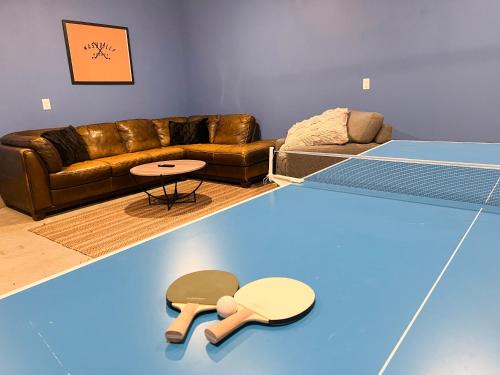 5 Min To Broadway Game & Ping-pong Parking