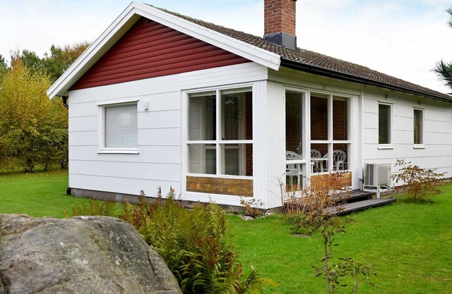 5 person holiday home in GLOMMEN-By Traum
