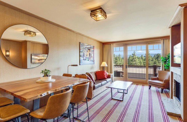 5⭐RESORT, 1 BED, 90 MIN FROM SEATTLE! SUN, HIKE, GOLF, SNOW, SKI🌞🍸️⛳️ #4070