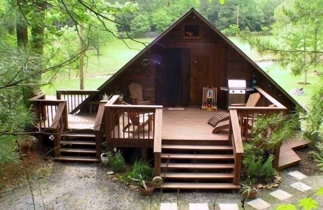 5 star Creekside Romantic Getaway for two & 58 acres &Fresh Warm Bread & Pond