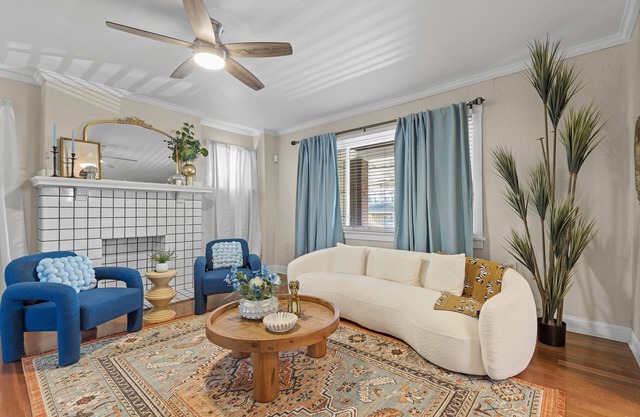 5bd Chic Barn: Games - Contemporary - Central