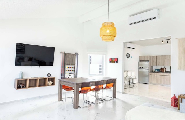 6 Bed, 4 Bath Houses A8 & A/8 w 2 Private Pools Dorado del Mar