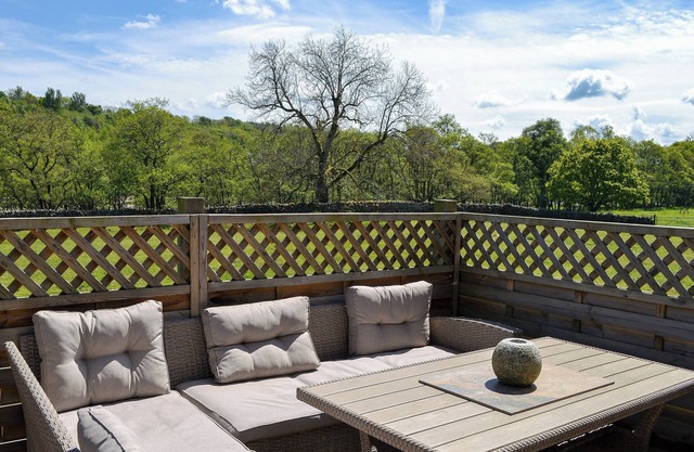 6 bedroom accommodation in Lambley near Haltwhistle