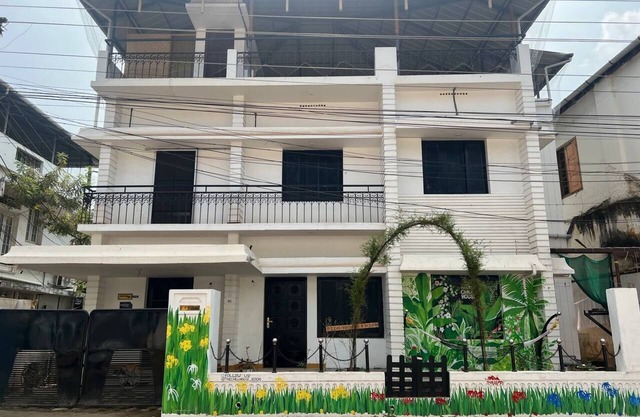 6 Bed Mixed Dormitory in Fort Kochi