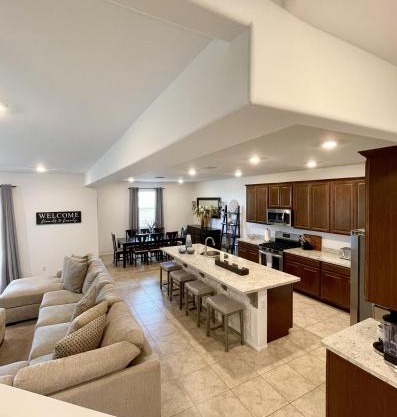 6 Bedroom Desert Retreat