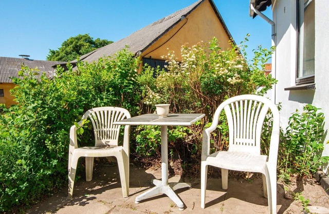 6 person holiday home in Allingåbro