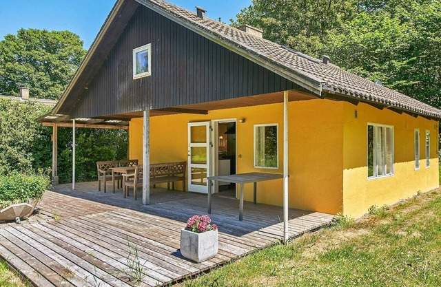 6 person holiday home in Aakirkeby-By Traum