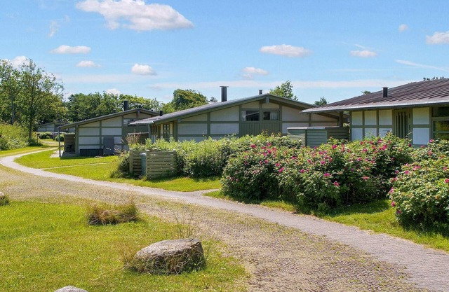 6 person holiday home on a holiday park
